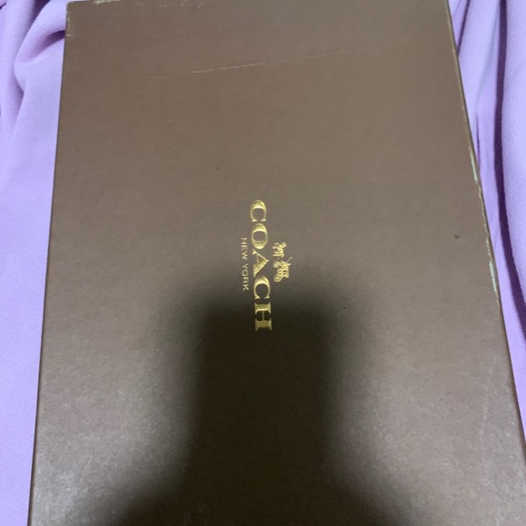 Coach Wedge - Picture 7 of 9